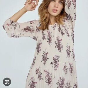 ARITZIA Wilfred Daydreamer Midi Dress
